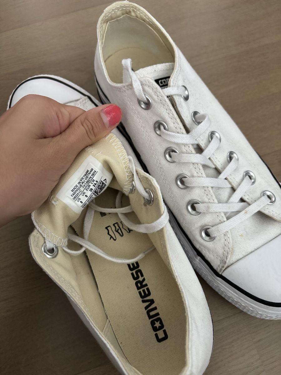 Converse Scarpe da uomo: Converse weisse Sneakers Grösse 39 – Nuovo (secondo la descrizione) da Einsiedeln venduto da sab_g2v5 1