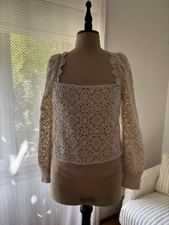 Sézane Alvere Bluse Ecru – Gr. 36 – Guipure-Spitze