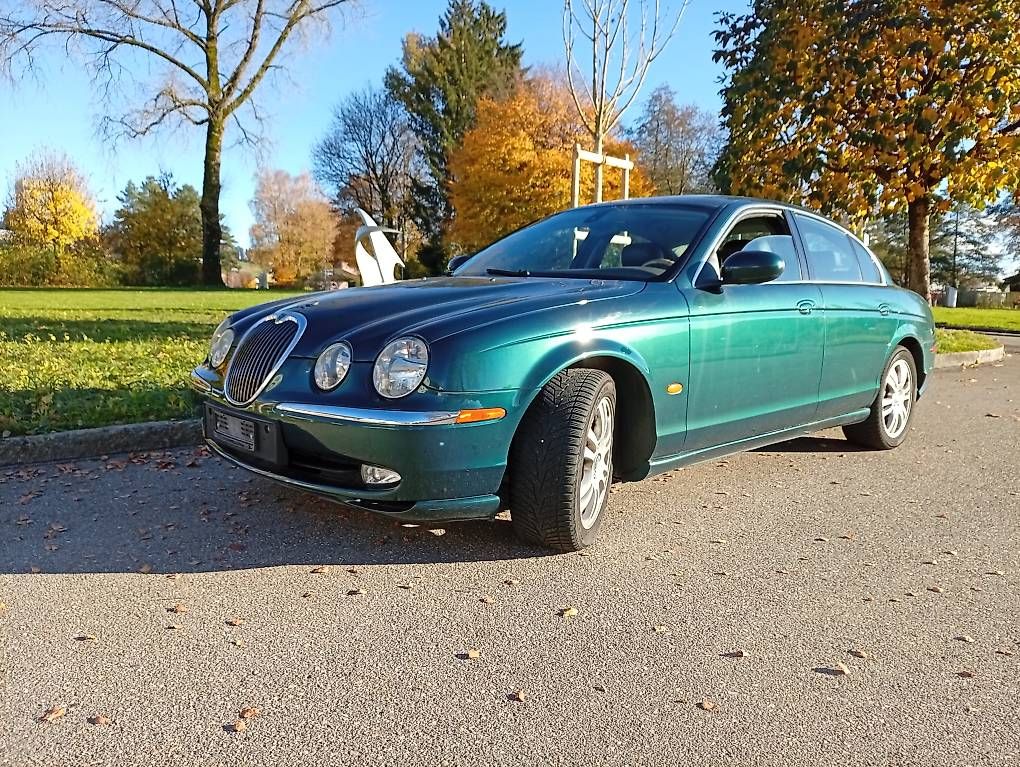 Automobili: JAGUAR S-TYPE 4,2 V8  ab MFK Juni 25 – Usato da Langenthal venduto da Jasson_Anderson 2