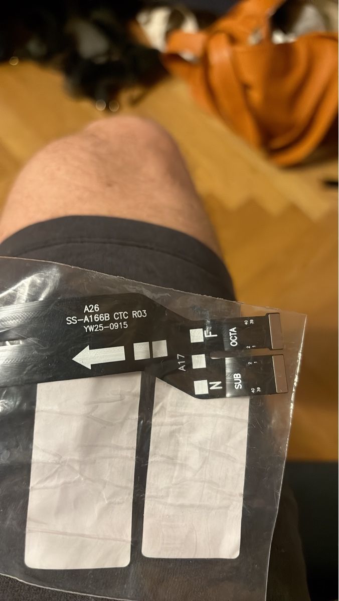 Samsung Kabel: Flex Cable A26 SS-A166B CTC R03 YW25-0915 – Neu und originalverpackt aus Lugaggia von Turi77