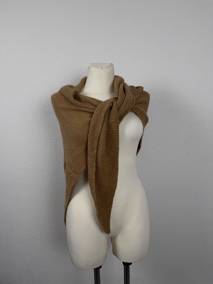 Foulard & Sciarpe: Cosy Alpaca & Wool Blend Scarf - – Usato da Knonau venduto da Grapesvintage 2