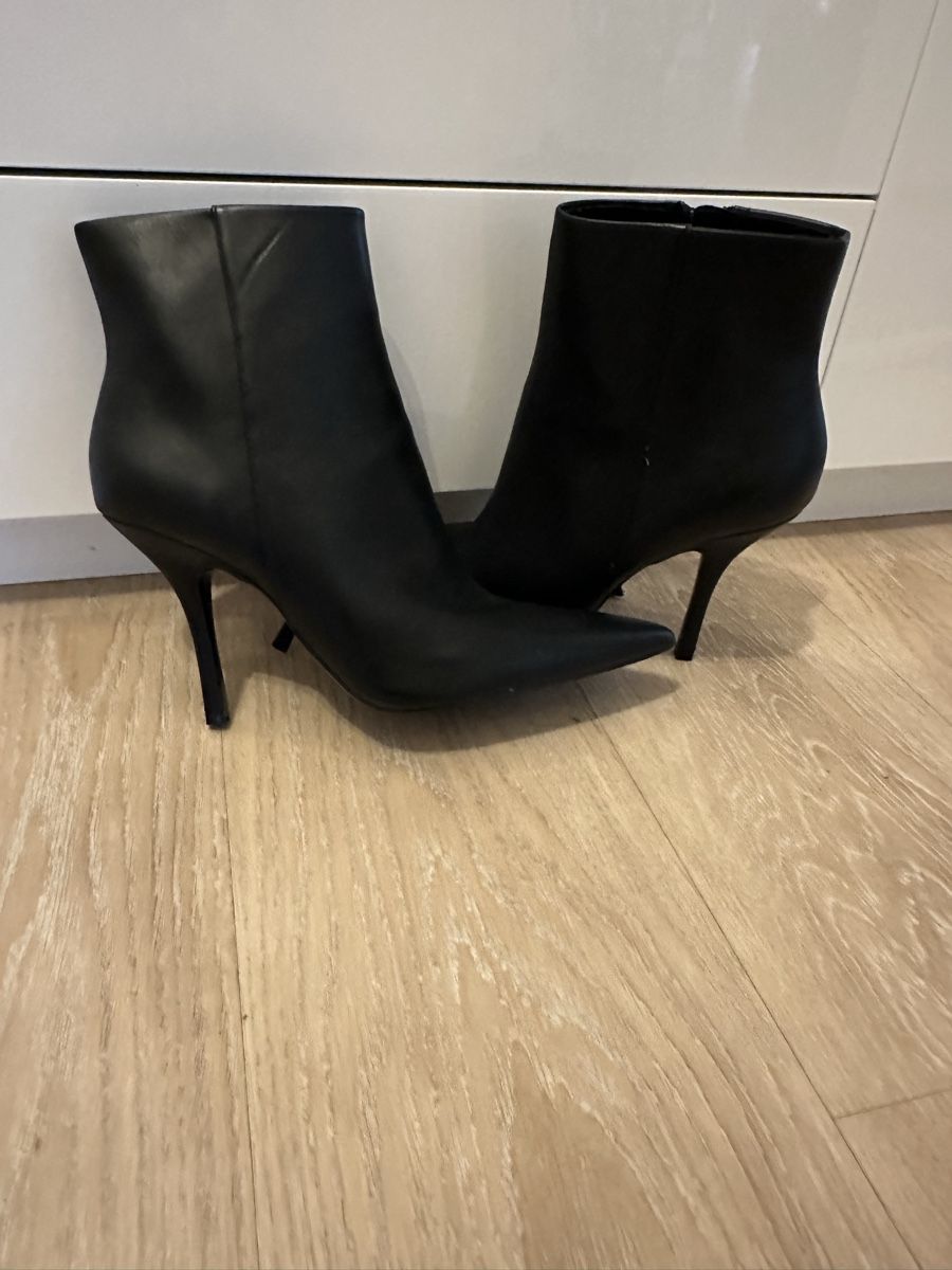 Mango Scarpe da donna: Damen Elegante Mango kurze Stiefel Gr/41 – Nuovo (secondo la descrizione) da Basel venduto da Ivana_4 4