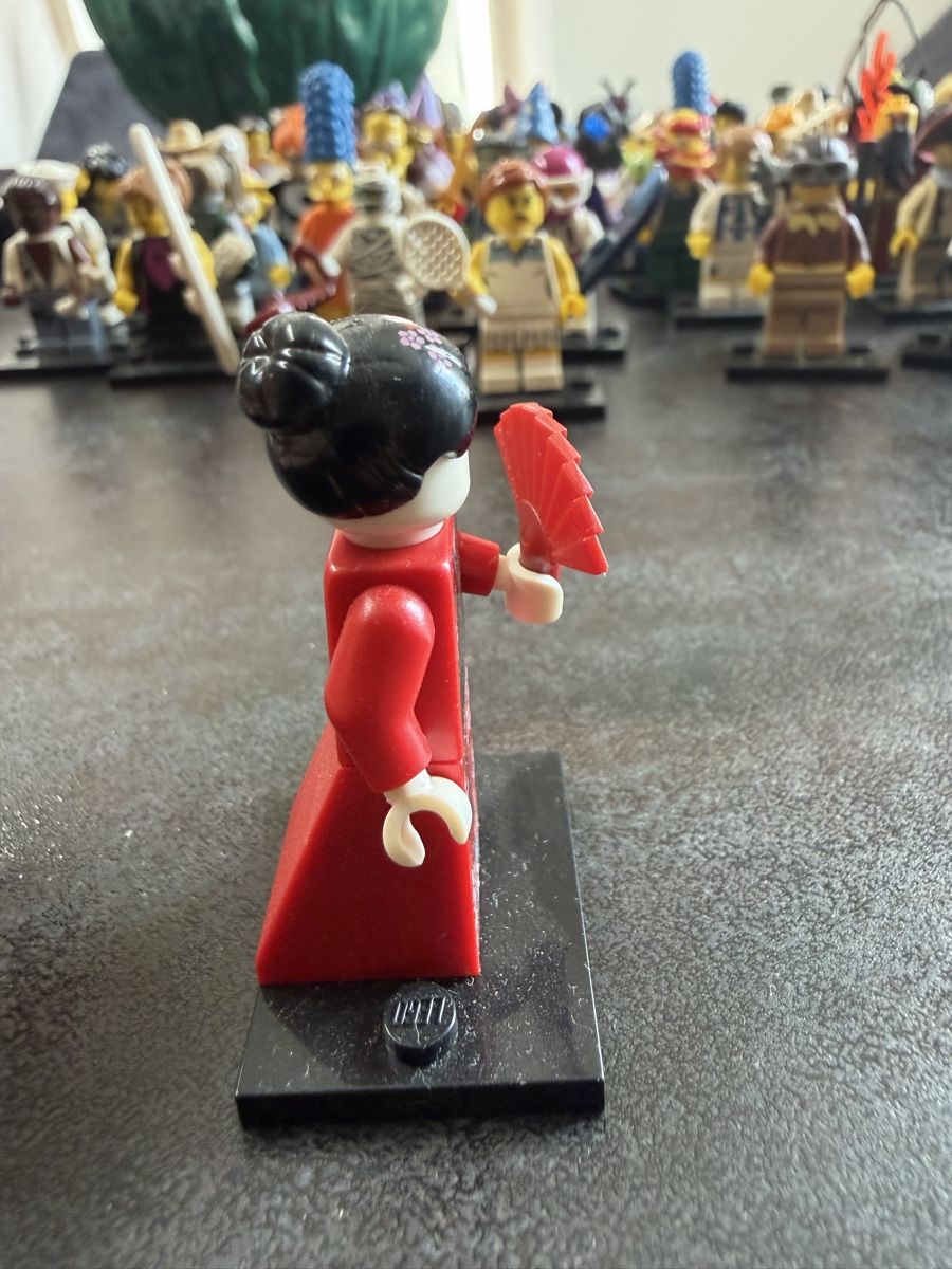 Lego Statuette: Lego Kimono Mädchen Serie 4 – Nuovo (secondo la descrizione) da Wettingen venduto da NickInc 3