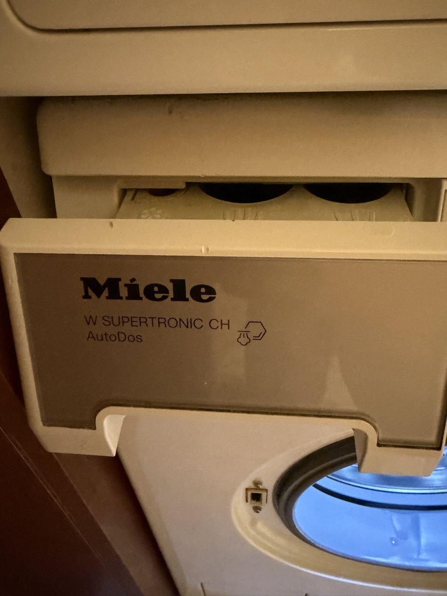 Miele Waschmaschinen: Miele Waschmaschine – Gebraucht aus Widen von Widen12345 3