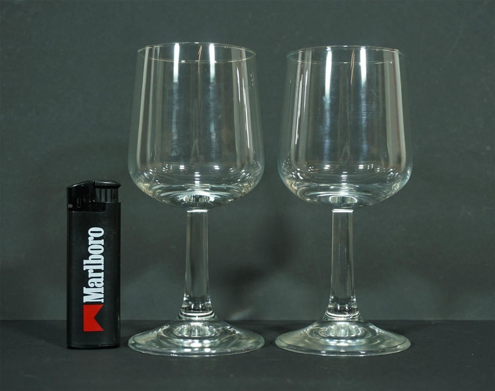 Bicchieri: 12 elegante Gläser mit Stiel 17cl – Usato da Meggen venduto da Brockitare 1