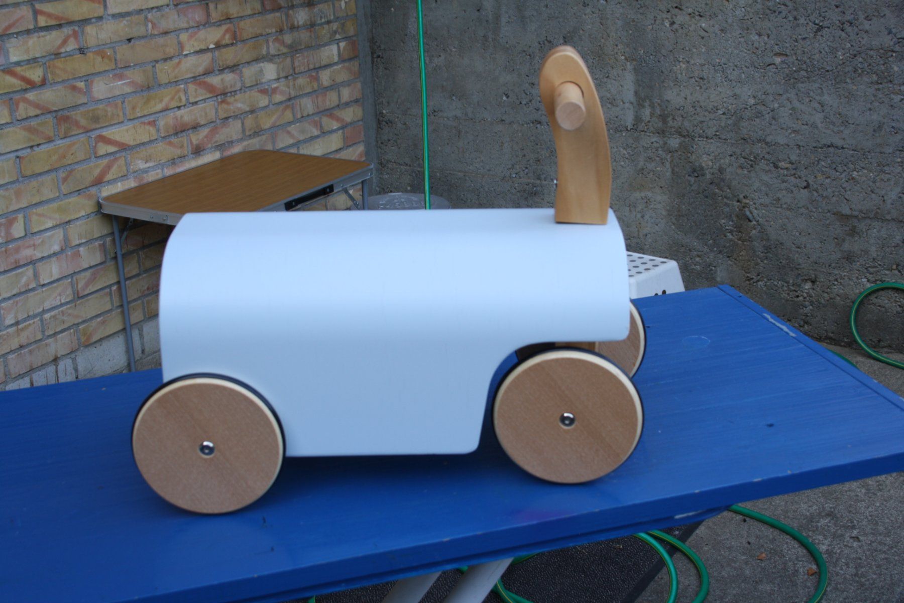 Fahrzeuge für Kinder: RUTSCHFAHRZEUG – Gebraucht aus Wauwil von Pneuedy