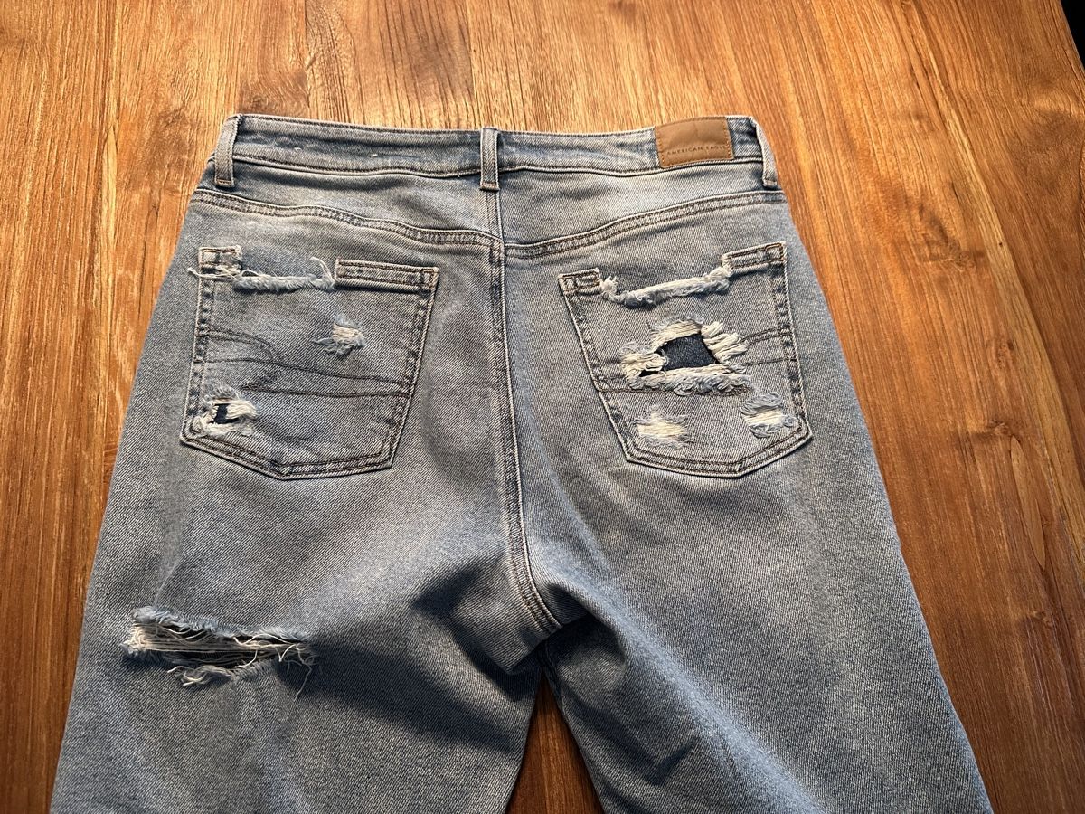 American Eagle Jeans: American Eagle Mom Jeans, destroyed, Top Zustand! – Neu (gemäss Beschreibung) aus Altendorf von Eastwick4 5