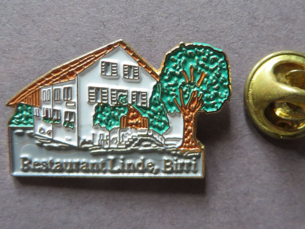 Placchette & Badge: PIN, RESTAURANT LINDE BIRRI – Usato da Neuhausen venduto da luckimucki