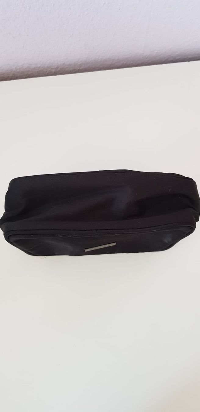 Sonstiges zum Basteln & Handarbeiten: Trousse Armani en nylon noire – Neu (gemäss Beschreibung) aus Versoix von aline_b 3
