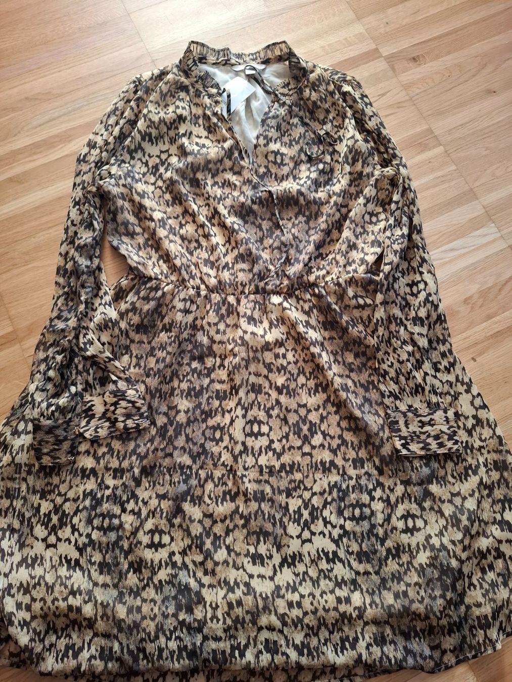 H&M Vestiti: Neu: Langarmkleid, Gr. 42 – Usato da Zürich venduto da zhch15 1