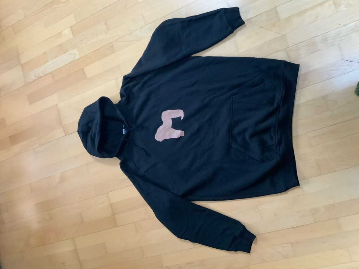 Maglioni & Felpe: Urban Classics Pullover – Usato da Lenk im Simmental venduto da sch_6glw