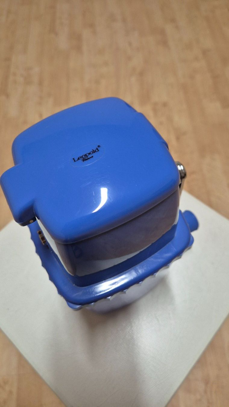 Appareils de cuisine: Eis Crusher, Eis Zerkleinerer, blau – D'occasion à Kilchberg ZH par logn 1