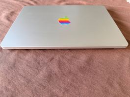 MacBook Air 13" M4 mit 512gb SSD und 16gb RAM - Garantie top