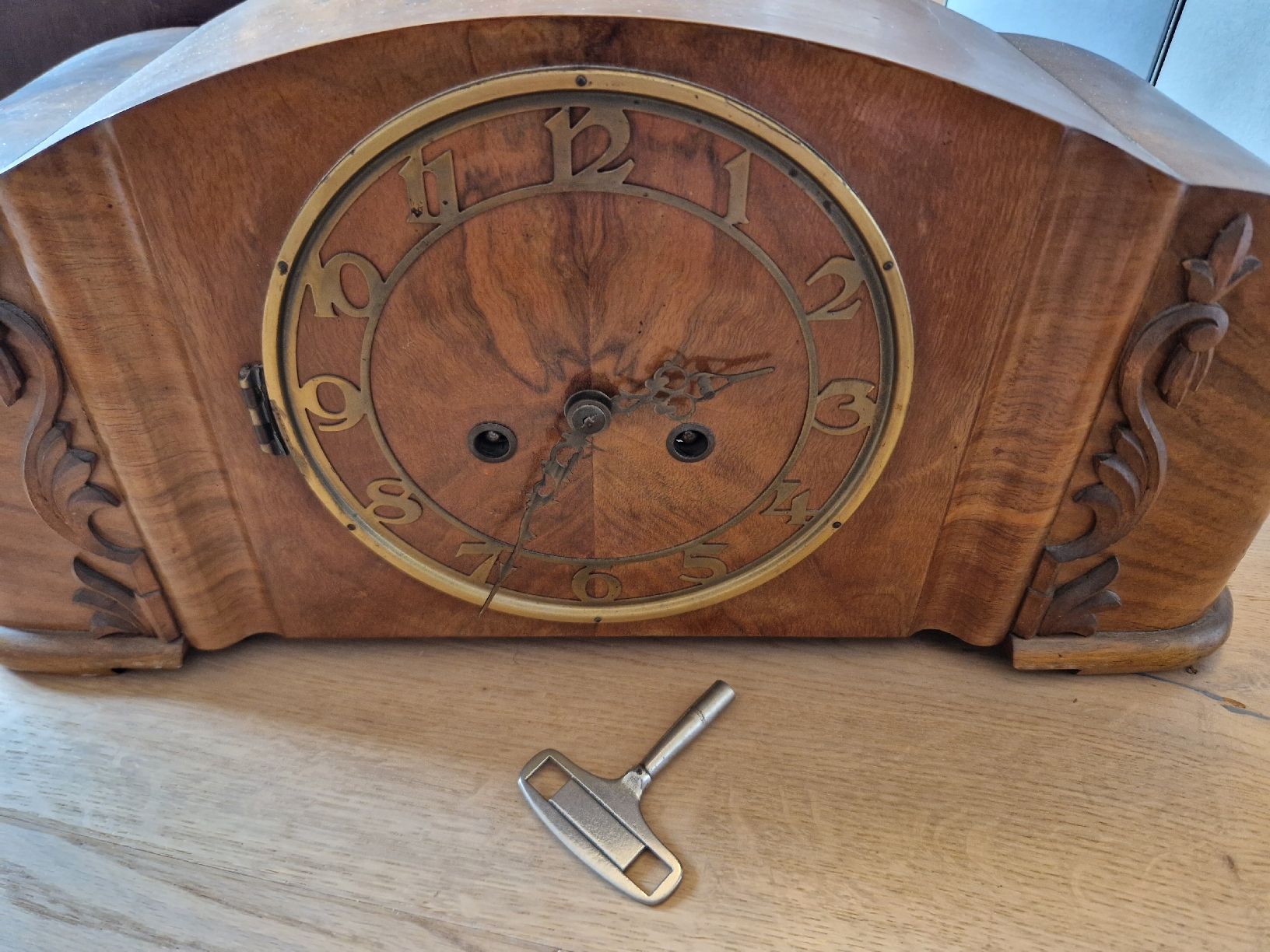 Orologi da terra & Orologi da parete: 100jährige Standuhr mit Pendel – Usato da Basel venduto da Luckyvrena