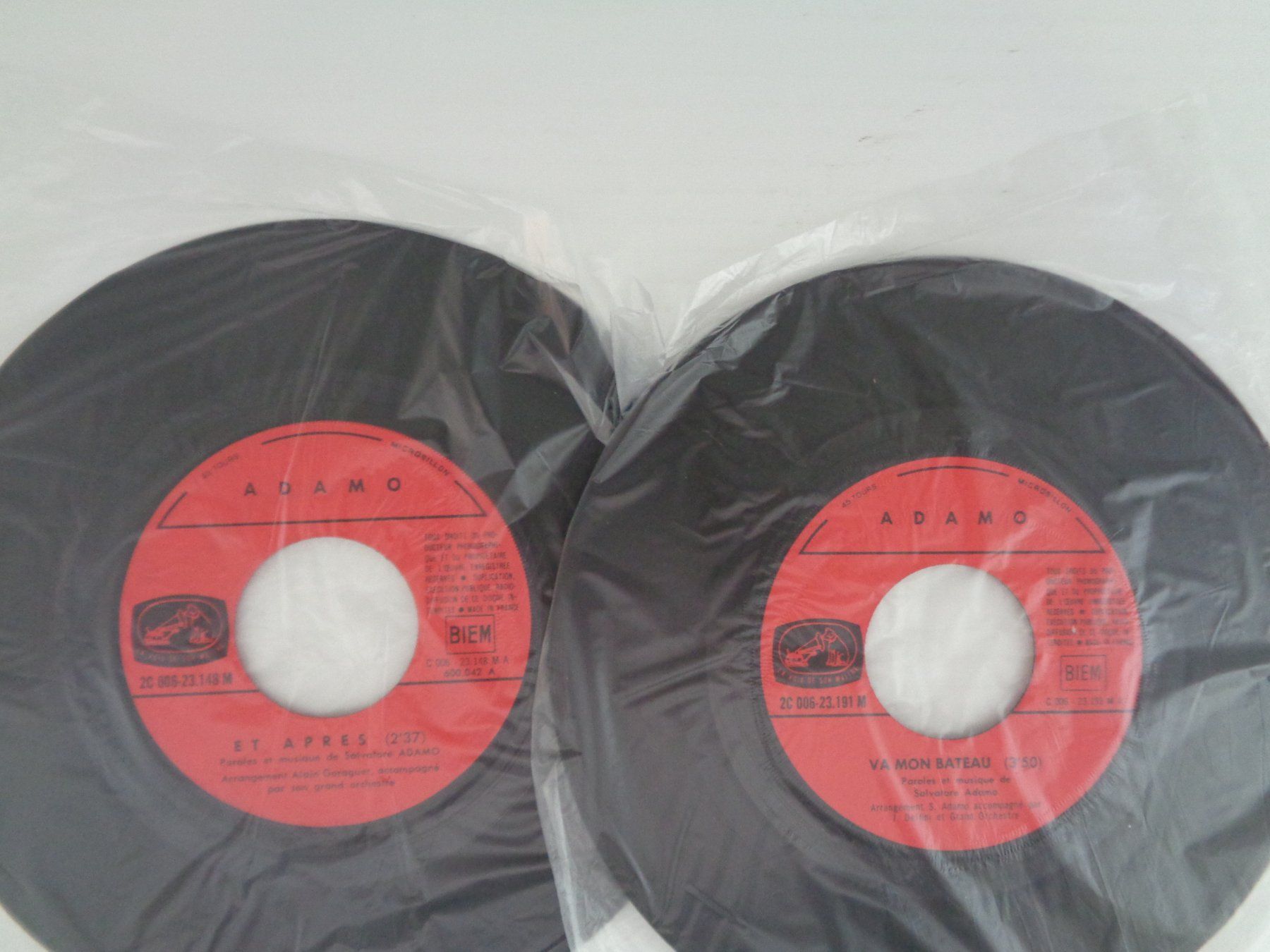 Dischi in vinile: 11 Vinyl Singles -2x M. Mathieu - 4x Adamo - 5x Mary Roos – Usato da Chur venduto da omonia 1