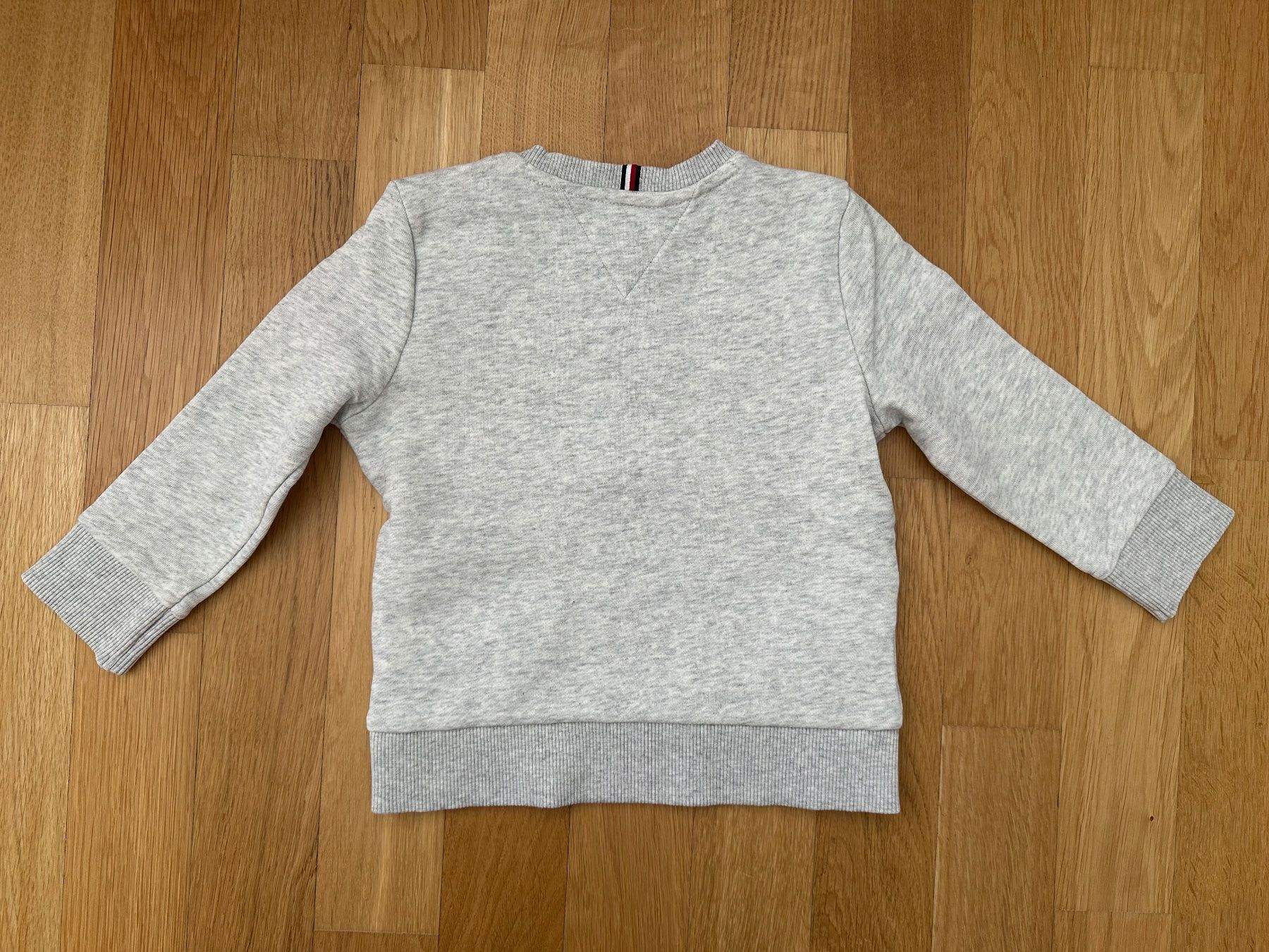 Tommy Hilfiger Maglioni & Felpe: Tommy Hilfiger Pullover, Grösse 86, Top Zustand! – Nuovo (secondo la descrizione) da Unterägeri venduto da StefanGekko 4
