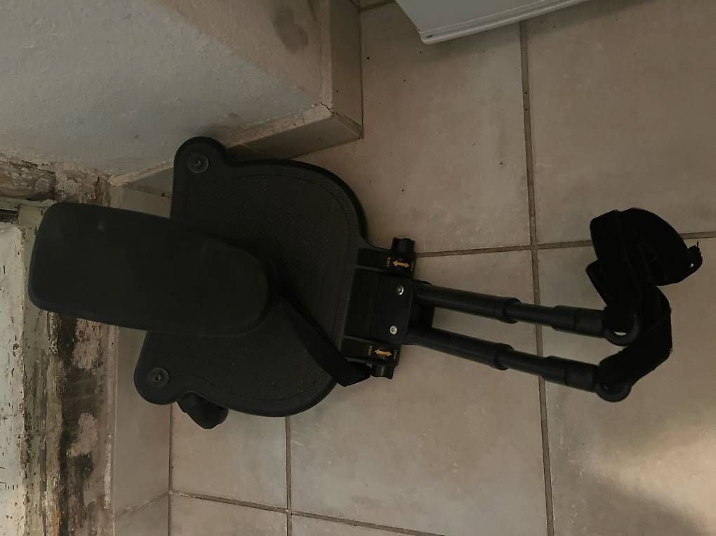 Accessoires pour poussettes: Mitfahrbrett – D'occasion à Rüti ZH par zuu_b9y9