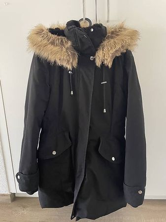 Zara Winterjacke Damen Grösse S schwarz warm Winter