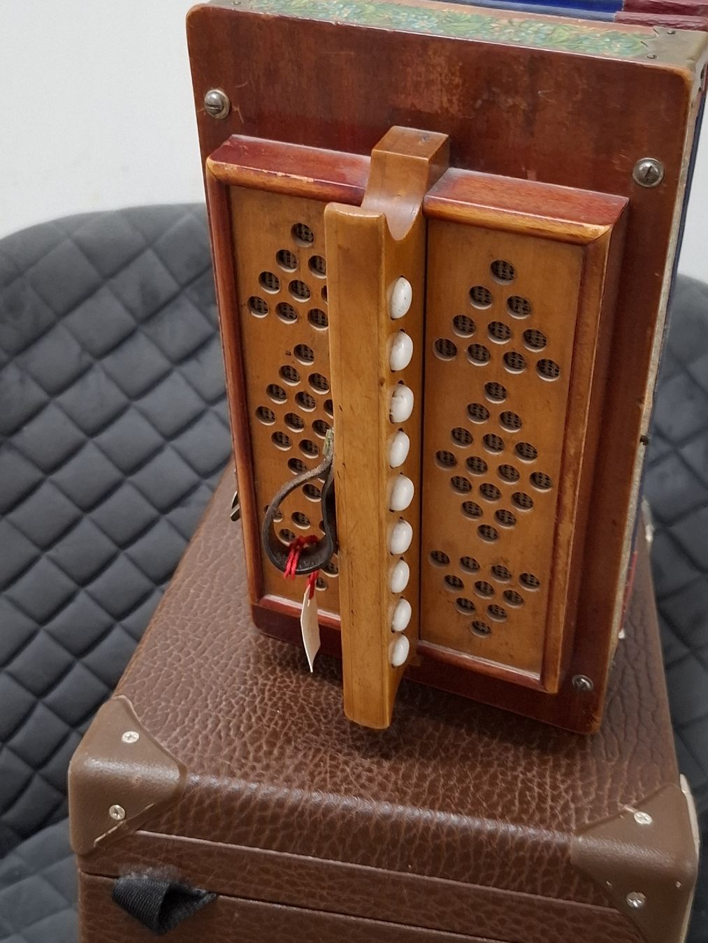 Strumenti musicali: langnauer orgeli – Usato da Villeneuve venduto da BibiVintage 1
