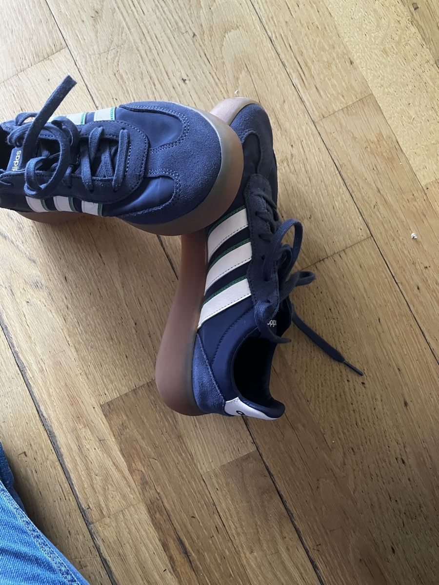Adidas Scarpe da uomo: Adidas Original Sneaker – Nuovo (secondo la descrizione) da Wilderswil venduto da simselabim 2