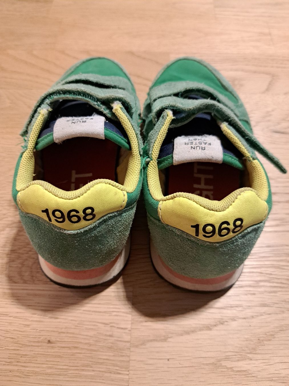 Scarpe per ragazzi: Coole Kinderschuhe Grösse 28 Sun68 – Usato da Bergdietikon venduto da Staphylococcus 2
