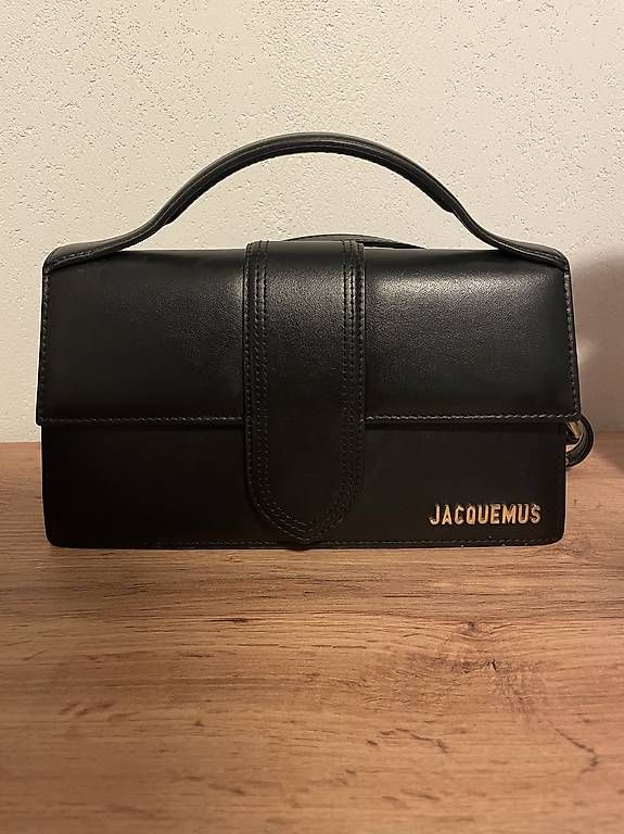 Jacquemus Borse da donna: Jacquemus Tasche schwarz gebraucht – Usato da Niederurnen venduto da sabakx