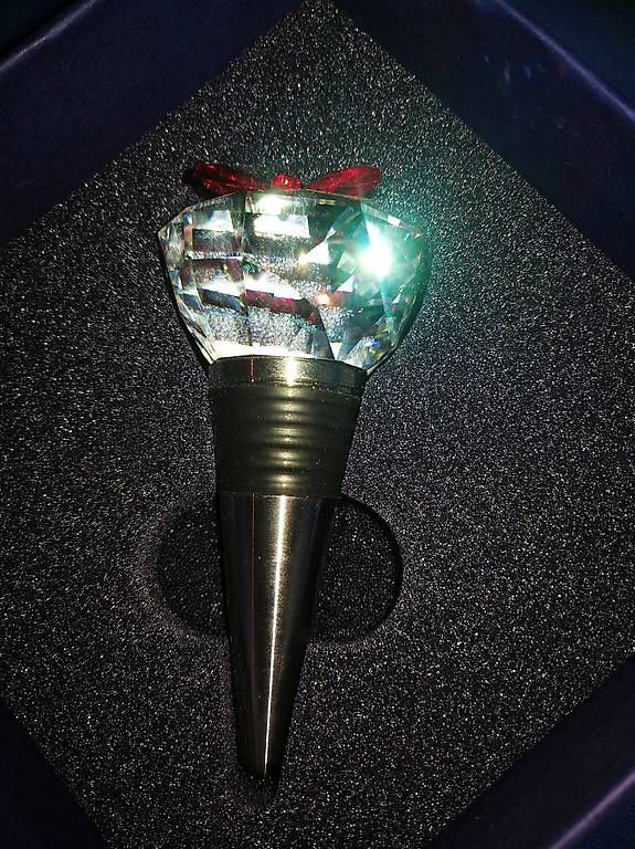 Tutte le decorazioni: swarovski bottle stopper poinsettia – Usato da Bertschikon Gossau venduto da PipoCH44