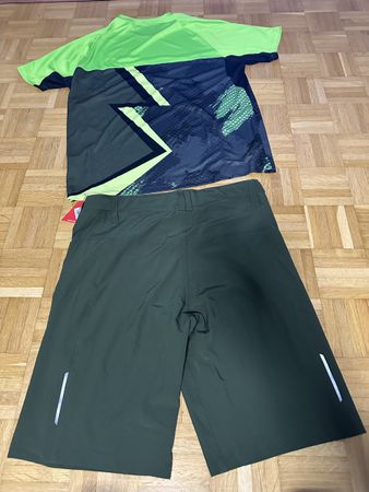 Protective Velocomplet, short XL & T-short XXL. PN ~150.-