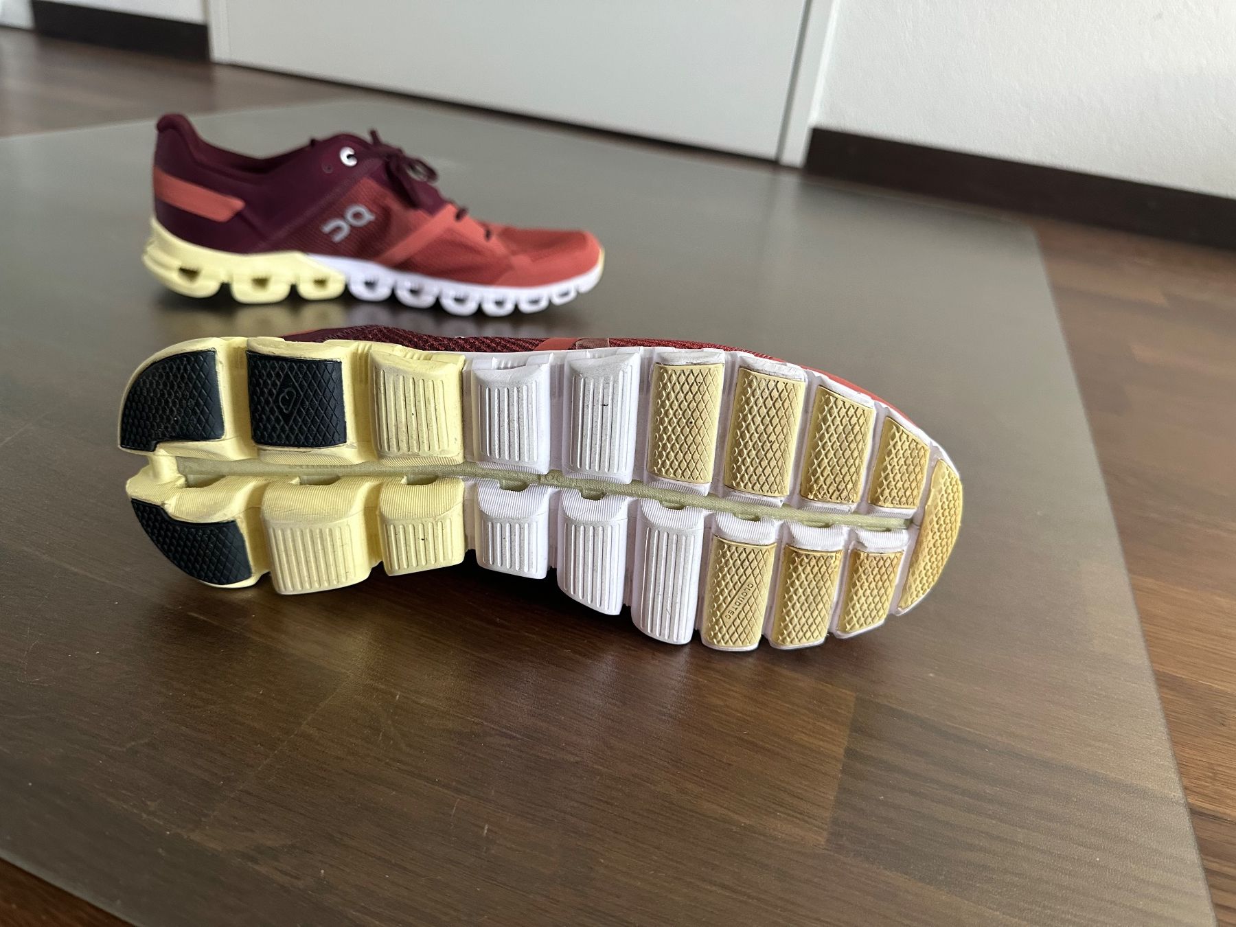 On Scarpe da uomo: Laufschuhe On Cloudflow rot gelb – Usato da Dietikon venduto da Michael_Knight 2