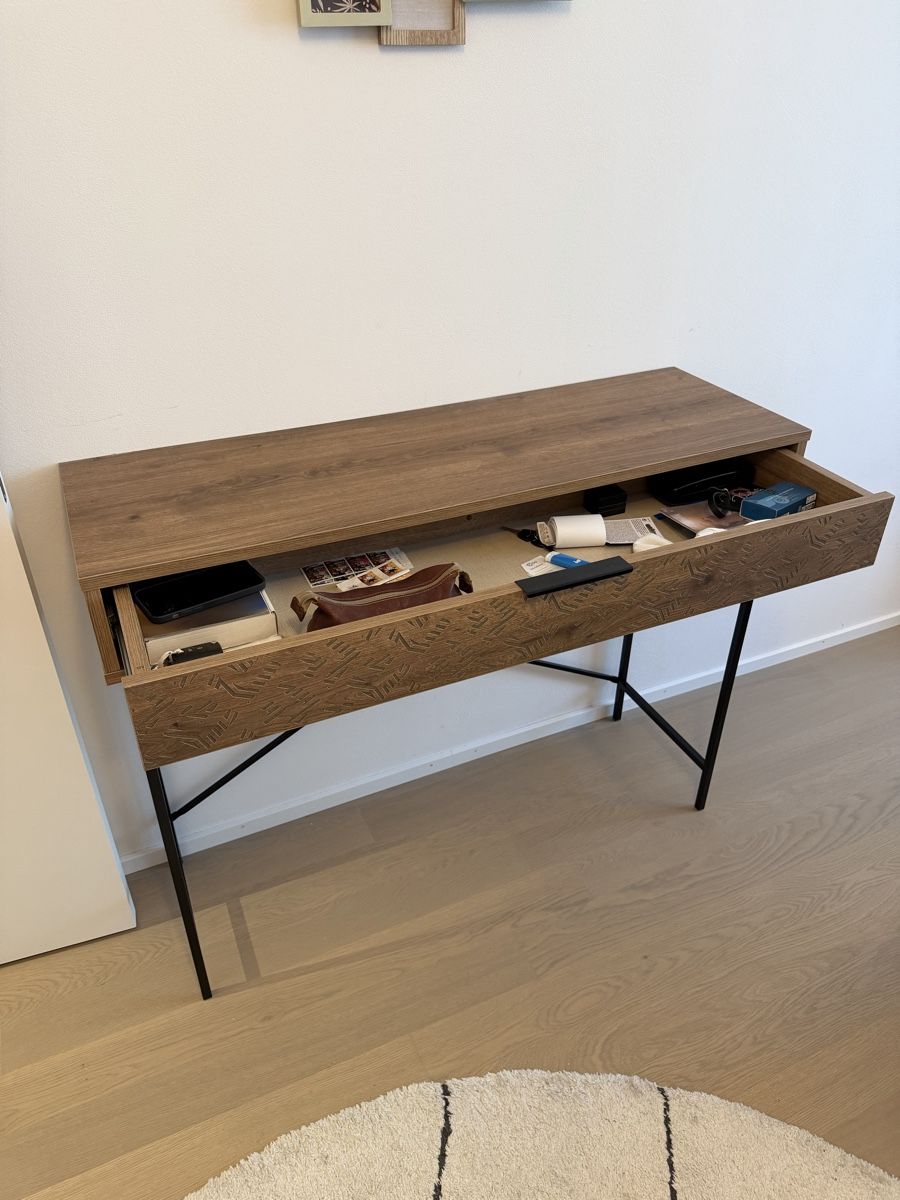 Coiffeuses: Console Table  – D'occasion à Zürich par eli_56z9 4