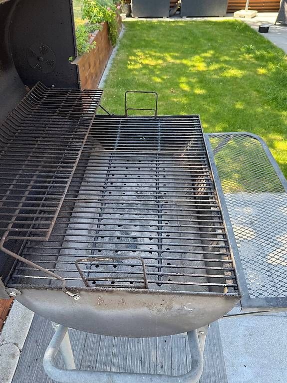 Griglie: Tenneker Ranger Holzkohle Grill – Usato da Büttikon AG venduto da Jogy33 2