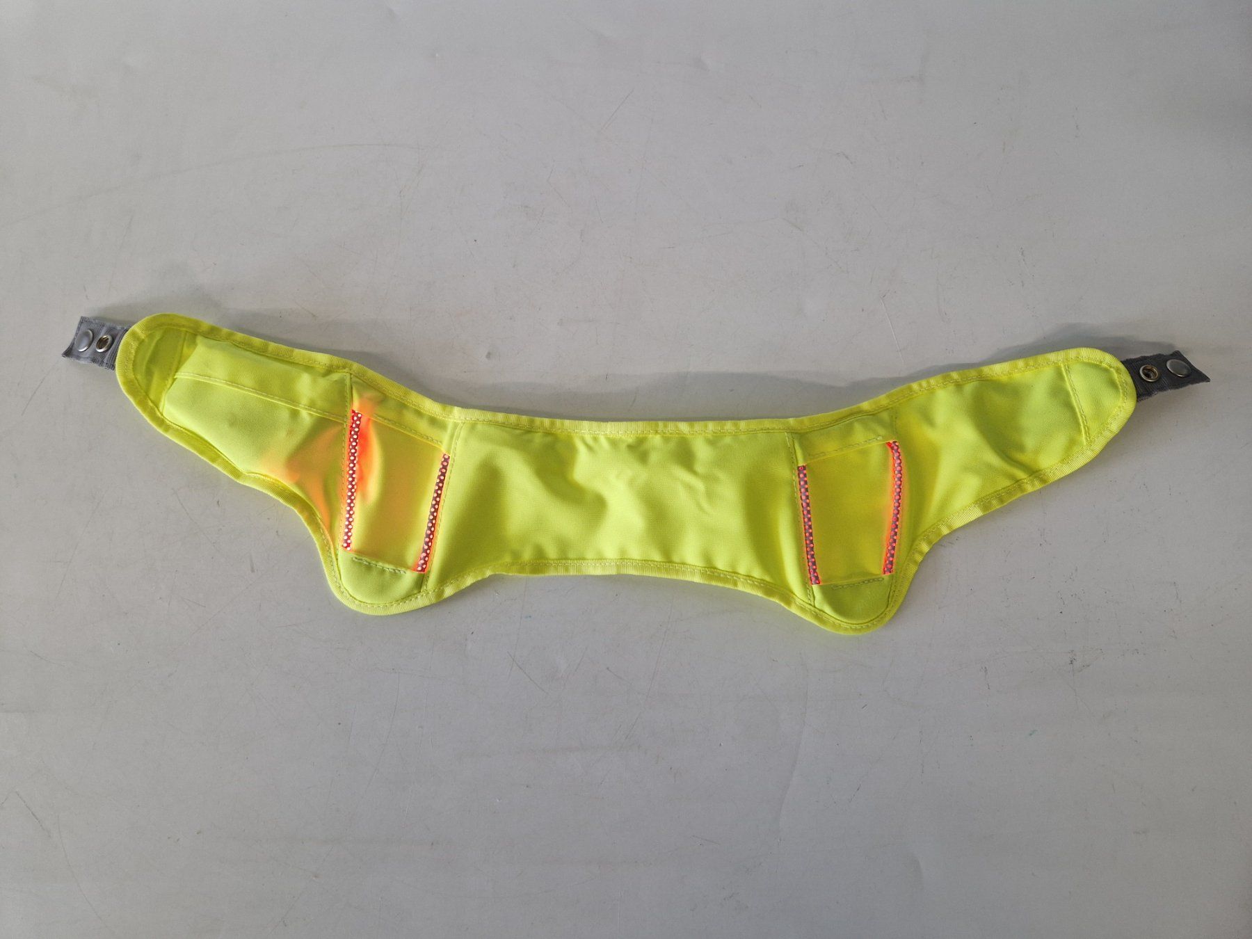 Pulls & Sweat-shirts: STEP BY STEP  LED Neon Pull-Over – Neuf (Voir description) à Muhen par Restwert_Muhen 1