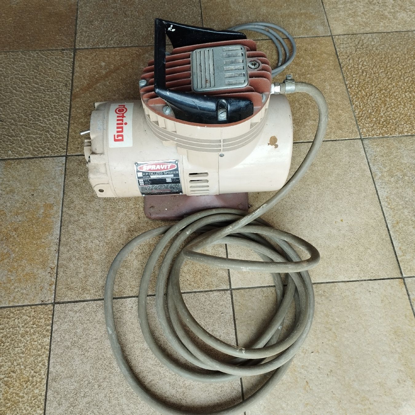 Kompressoren: Compresseur air – Gebraucht aus Boudevilliers von Archeopterox 3