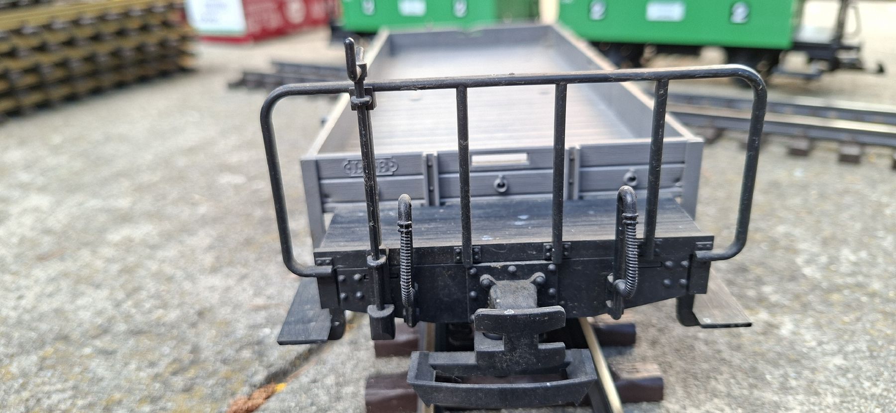 LGB Modellini di ferrovie: LGB Flachwagen 4023 X05 – Usato da Münsingen venduto da wd65 2