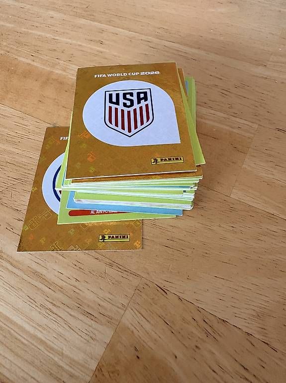 Cartes à collectionner: Panini stickers 2026 – Neuf avec emballage d'origine à Binningen par chr_g6n2