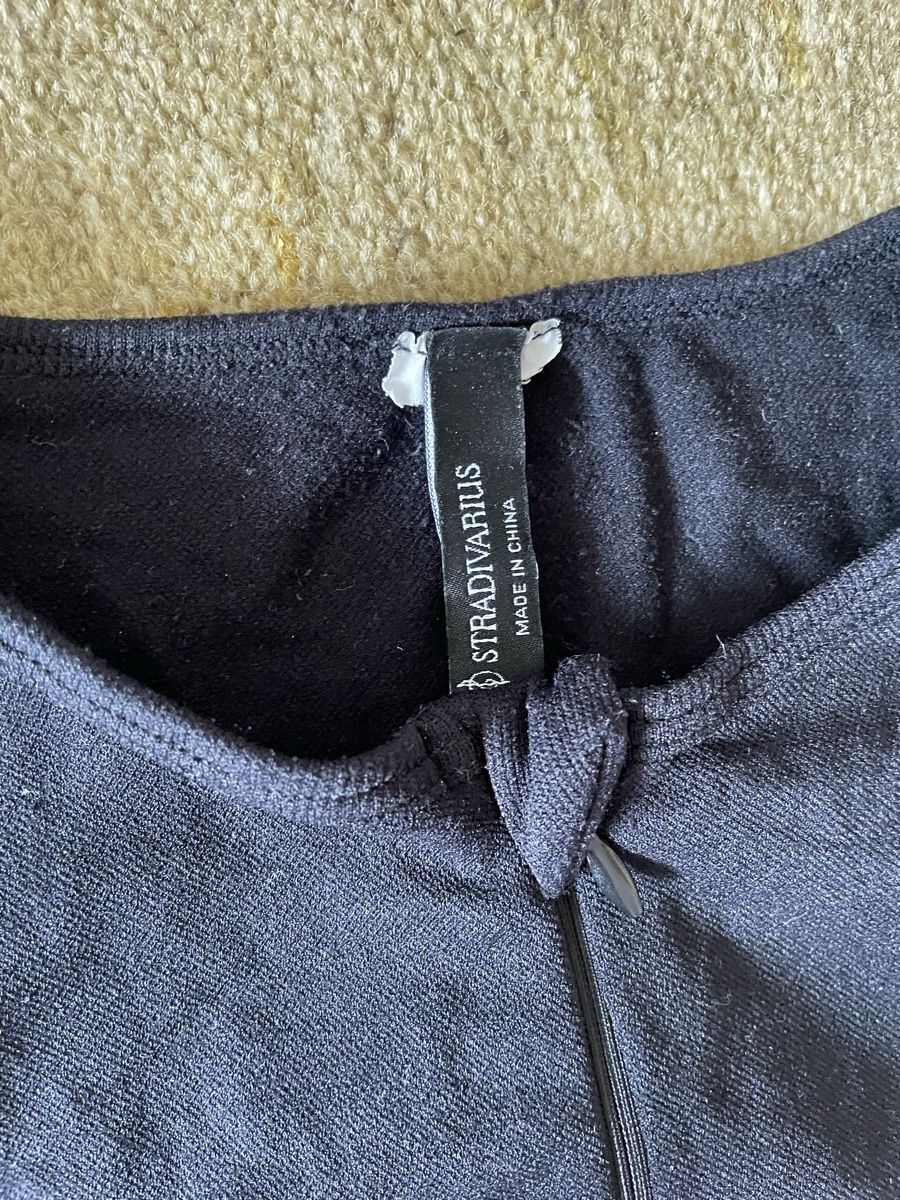 Stradivarius Top: Cooler Body langarm mit Reissverschluss – Usato da Uster venduto da 69madonna 1