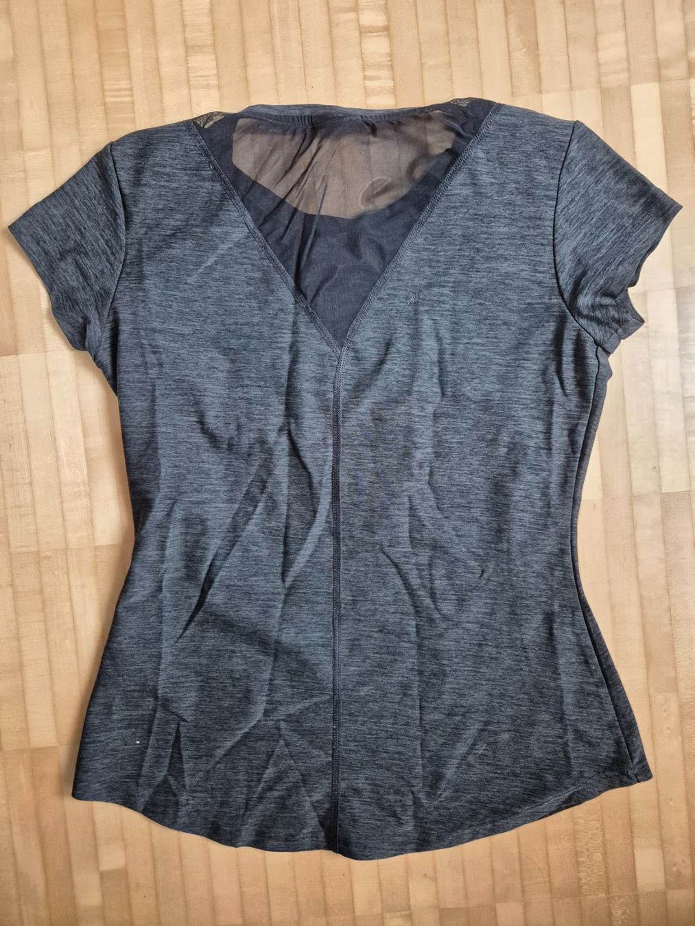 T-Shirts: Powerzone Sportoberteil – Gebraucht aus Niederwil SG von javatux 1