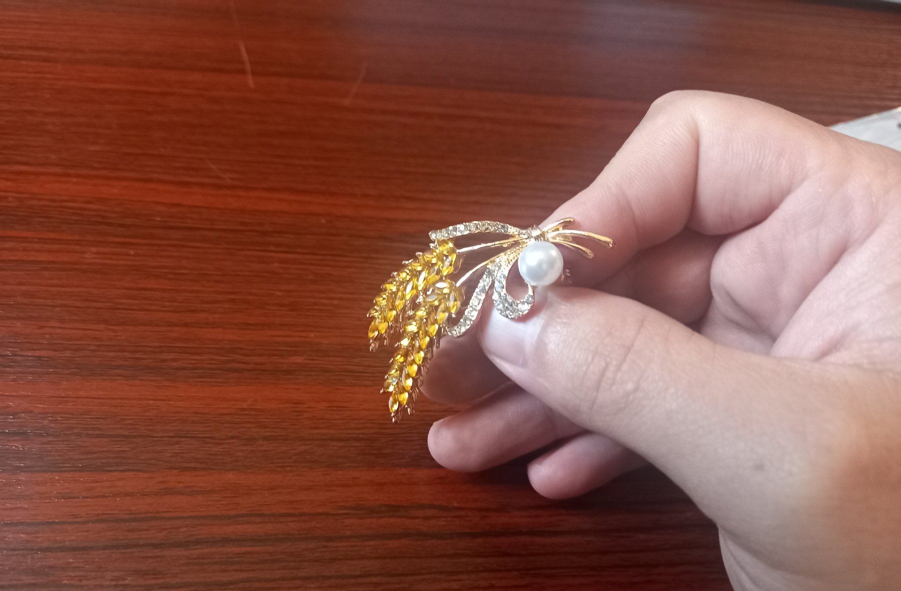 Broschen & Nadeln: 5x Goldene Brosche Ähren Perle Strass Vintage - Broche blé – Neu und originalverpackt aus Bussigny von NATURALO 2