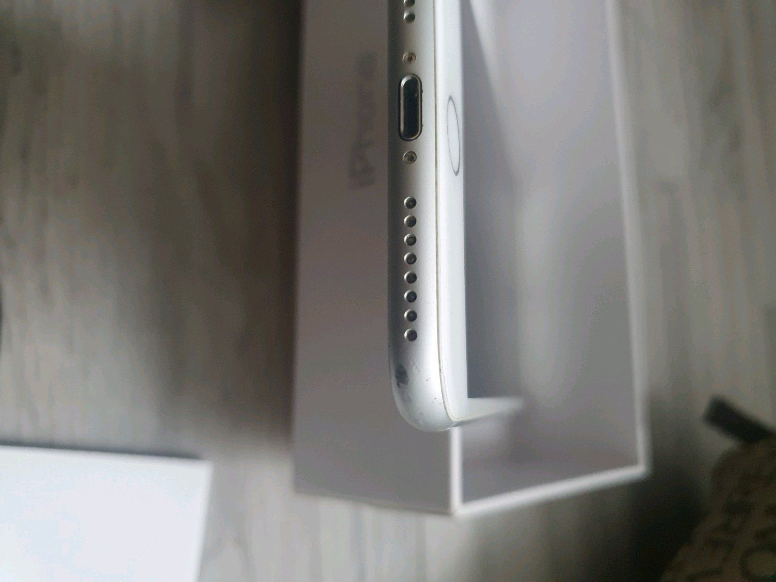 Apple Handys / Smartphones: iPhone 8+ plus 256 GB – Gebraucht aus Zürich von mez_6xw9 5