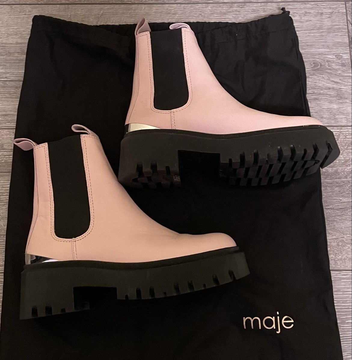 Maje Damenschuhe: Bottines Maje, pointure 37 – Gebraucht aus Vernayaz von Veron1 2