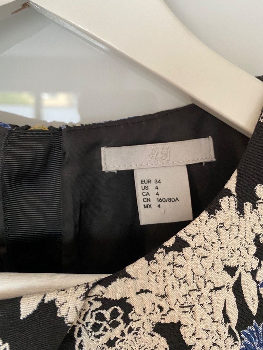 H&M Vestiti: Etuikleid 1 mal getragen, 34 – Usato da Zürich venduto da Freudefant 1