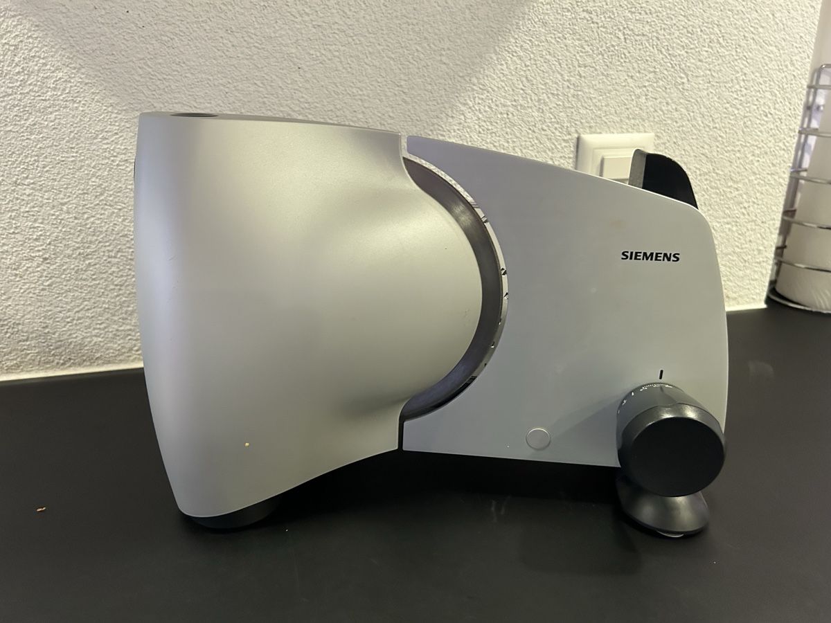 Siemens Küchengeräte: Siemens Allesschneider MS6500 - – Gebraucht aus Leuzigen von nora999
