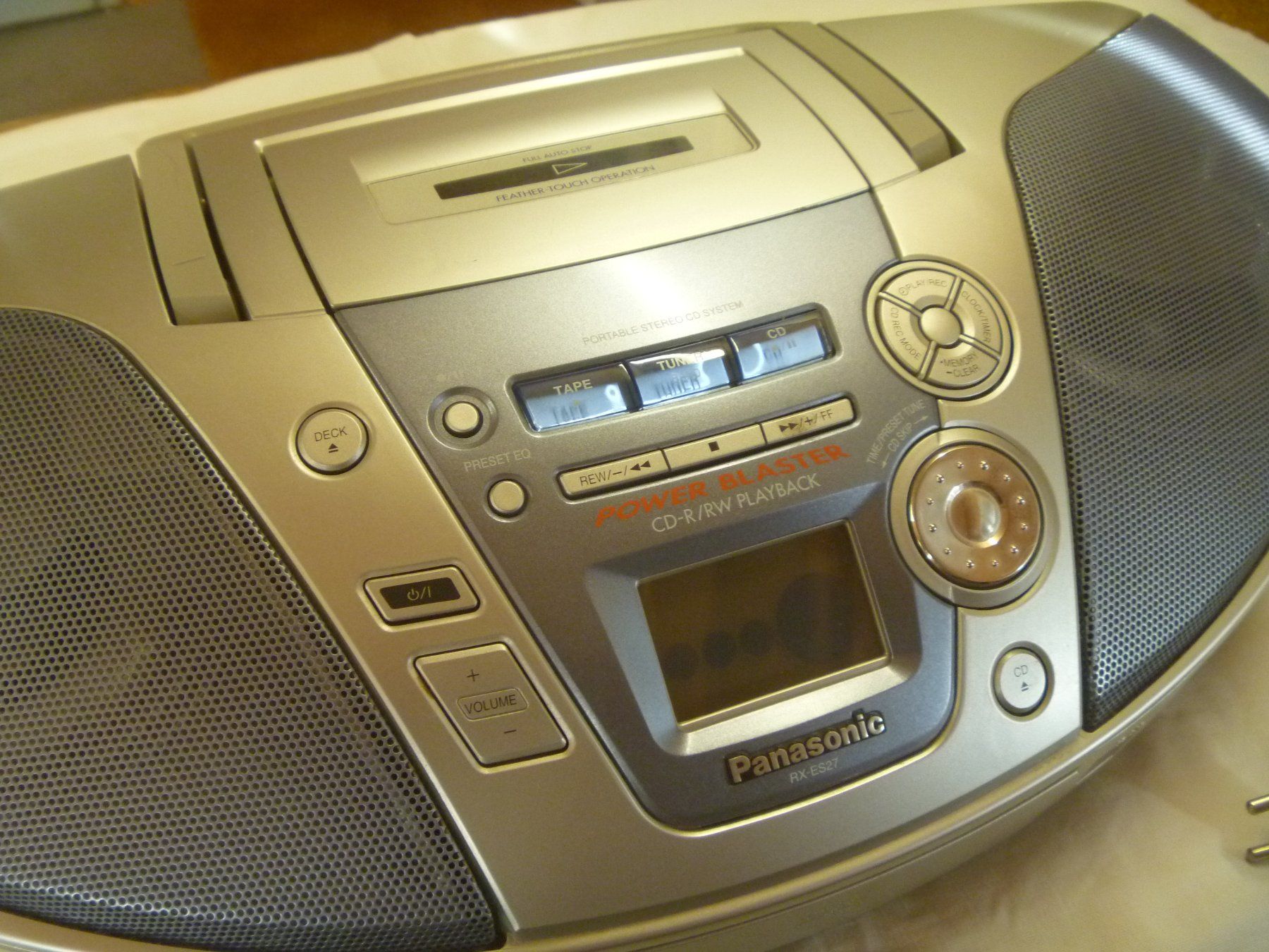 Panasonic Lettore multimediale & Streamer: Radio-,CD-,Kassettenplayer Gerät – Usato da Rüti ZH venduto da baumchen 1