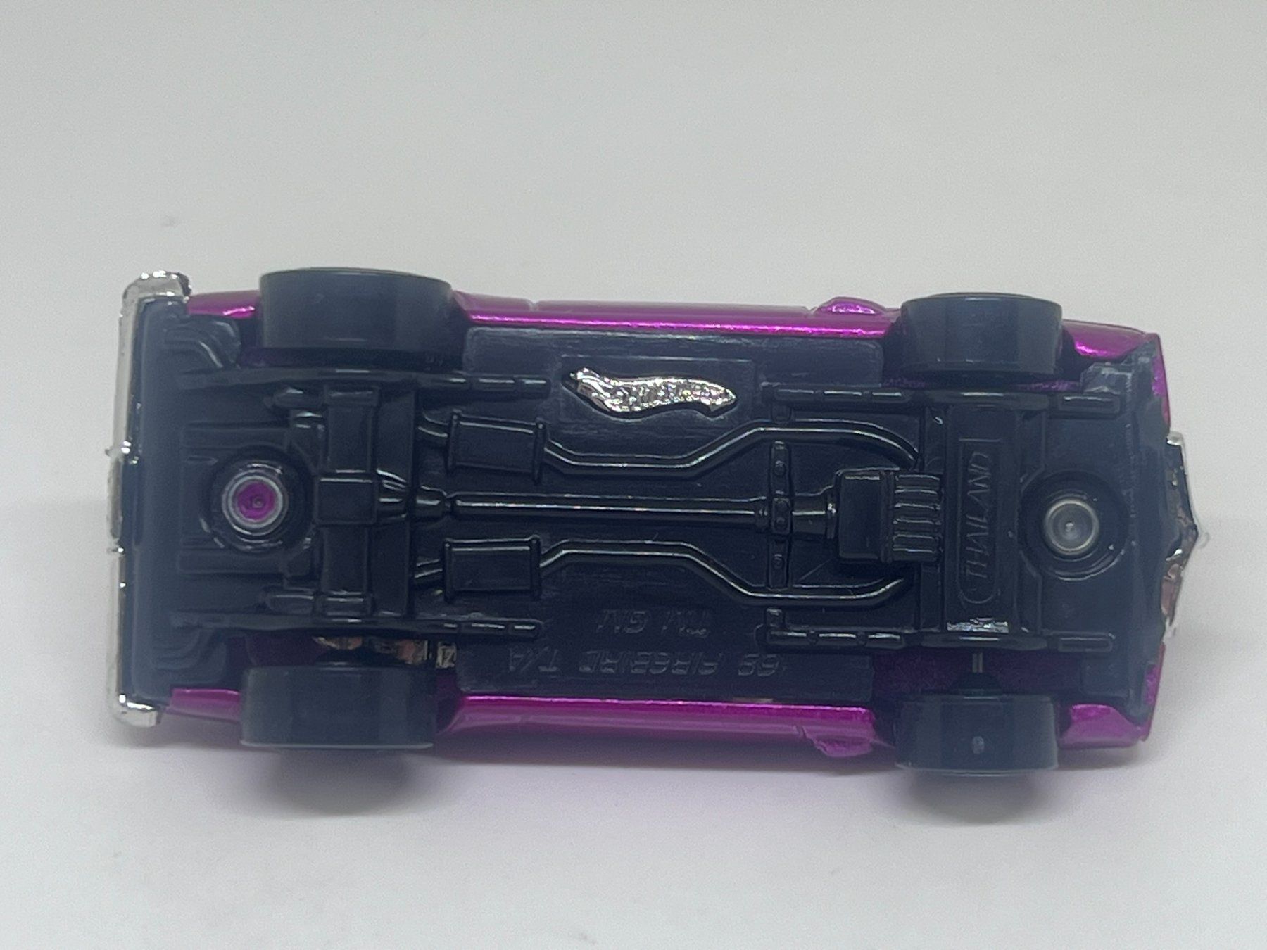 Hot Wheels Modellini d'auto: Hot Wheels '69 Firebird T/A – Nuovo (secondo la descrizione) da Wildegg venduto da LaaBoutique 3