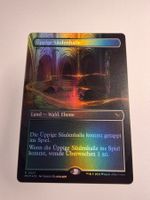 MTG -MKM- Land Karte: Üppige Säulenhalle - BORDERLESS FOIL