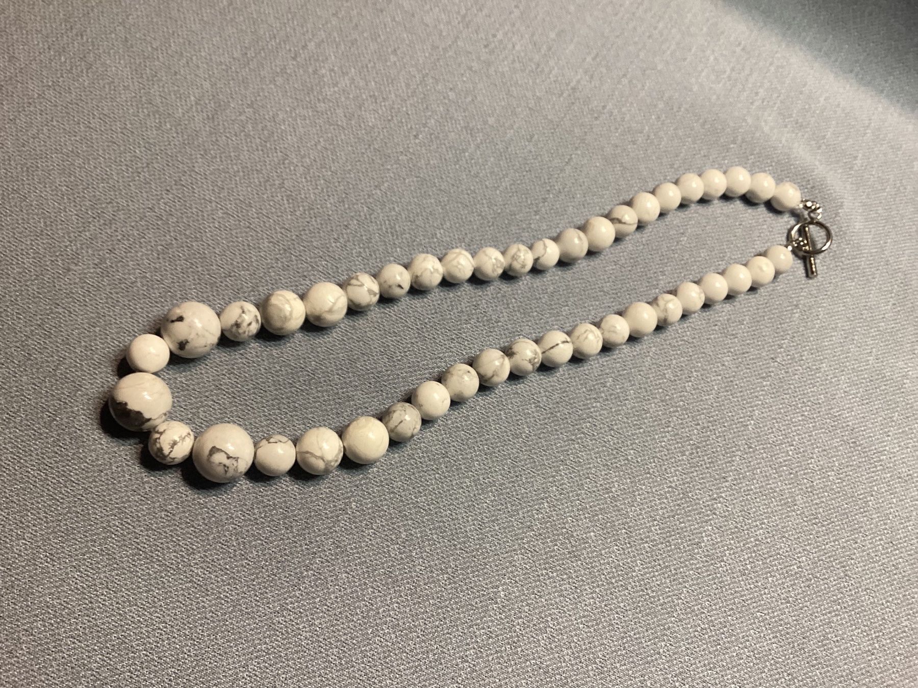 Catenine: natürlicher Howlith - Edelstein Heilstein Kette – Nuovo e nell'imballaggio originale da Laax venduto da kri_95f5 4