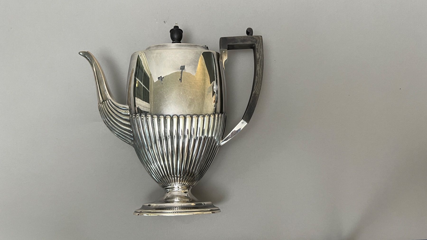 Teiere: TEE-KAFFEKANNE / klassizistisch 1900 – Usato da Basel venduto da herr_majesty 1