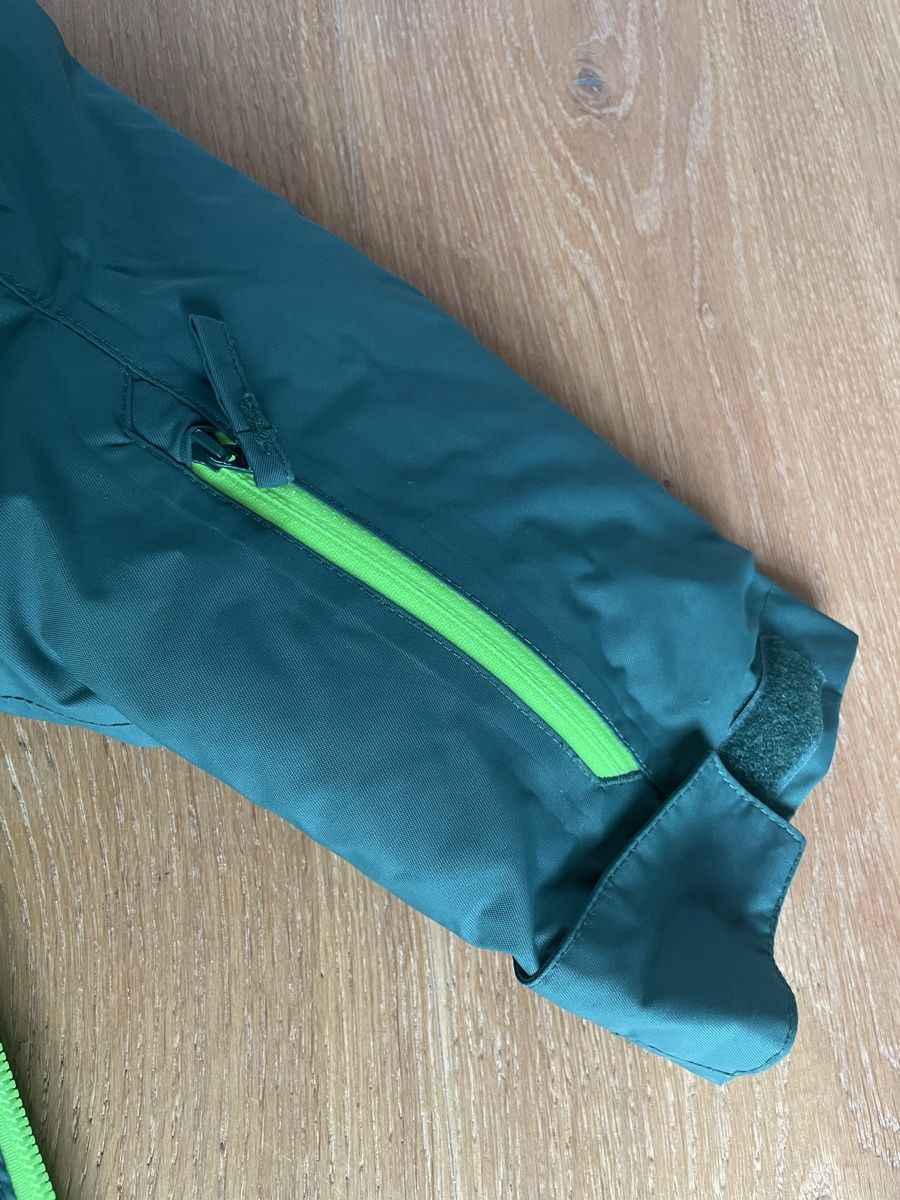 Decathlon Giacche & Cappotti: Winterjacke / Skijacke – Nuovo (secondo la descrizione) da Aarwangen venduto da erd_ngx8 5