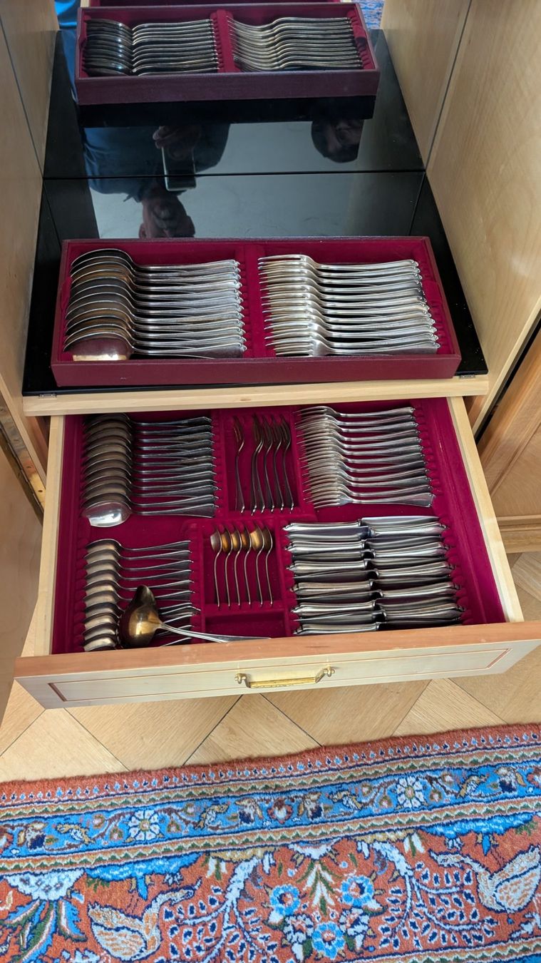 Credenze: Buffet viertürig – Usato da Ittigen venduto da stoney63 3