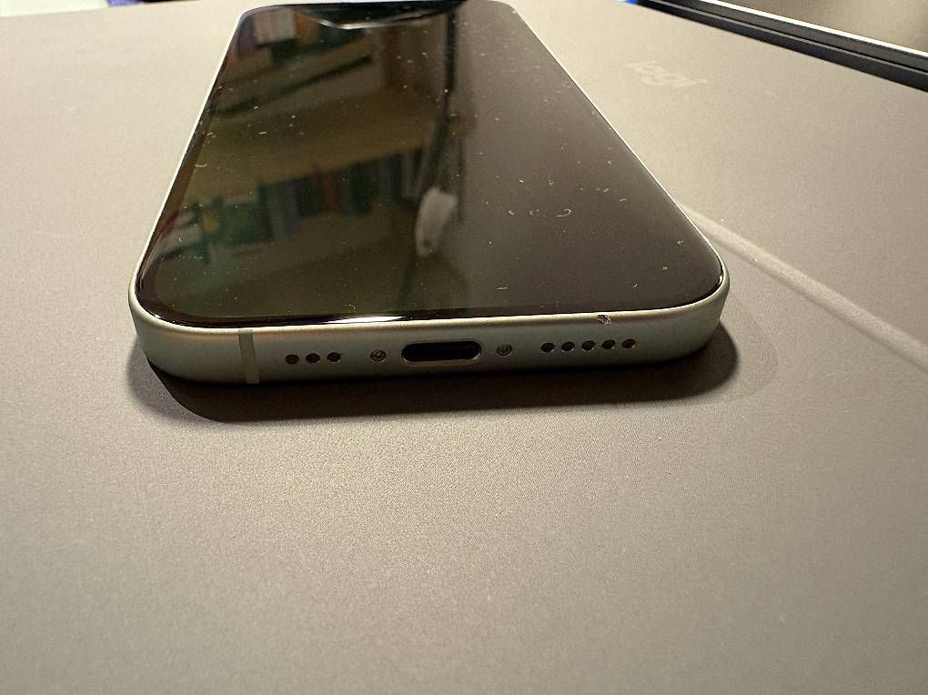 Apple Telefoni cellulari / Smartphones: iPhone 15 128Gb grün – Usato da Bassersdorf venduto da Mr.SpecialPrice 2